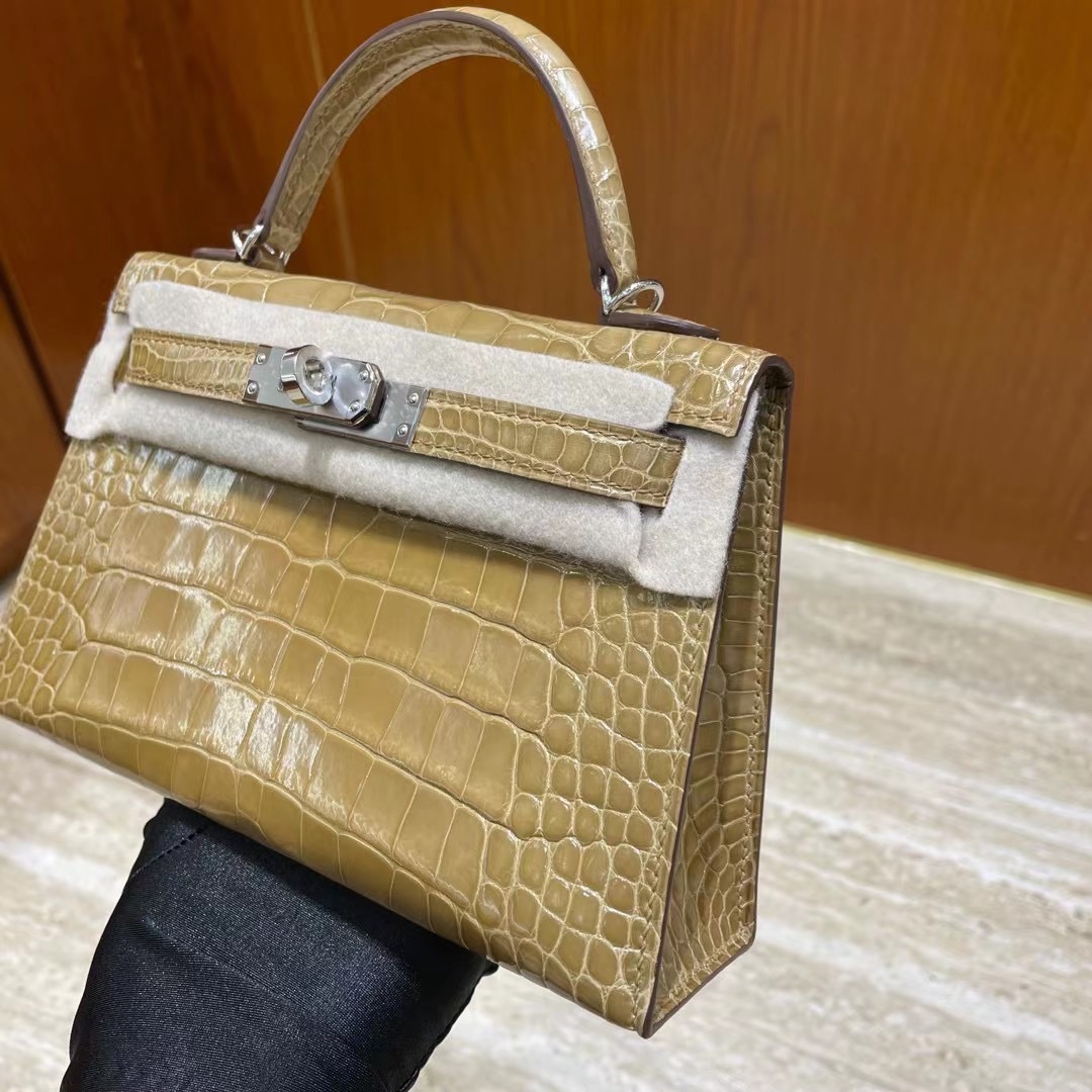 United Arab Emirates Hermes Kelly Mini II 2代 1I Beige sable 裸沙色亮面美洲鱷魚