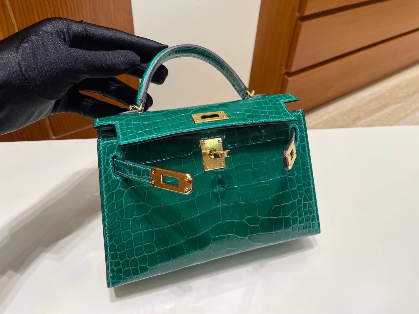 Qatar Doha Hermes Kelly Mini II 2代 6Q Very Emerald 翡翠綠 亮面美洲鱷魚