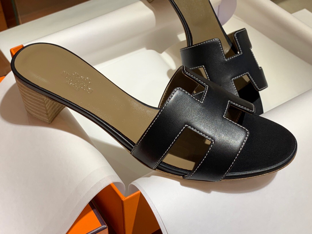 Hermès Oasis 涼鞋 Oran sandal Swift 牛皮高跟涼鞋，經典H型鞋面