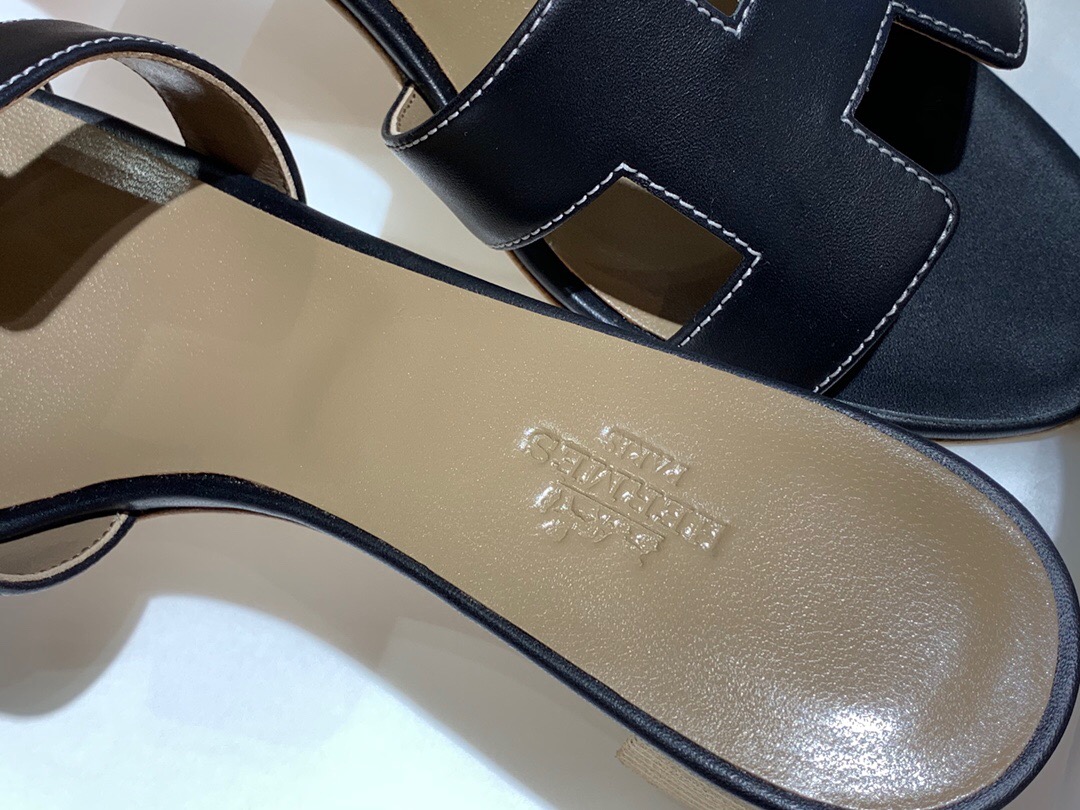 Hermès Oasis 涼鞋 Oran sandal Swift 牛皮高跟涼鞋，經典H型鞋面