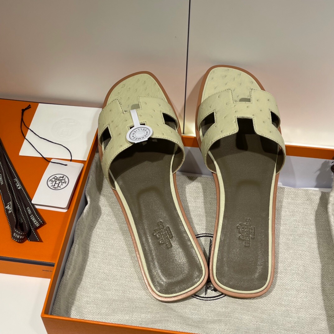 愛馬仕 Oran 涼鞋 Saudi Arabia Riyadh Hermes Oran sandal Ostrich 鴕鳥皮