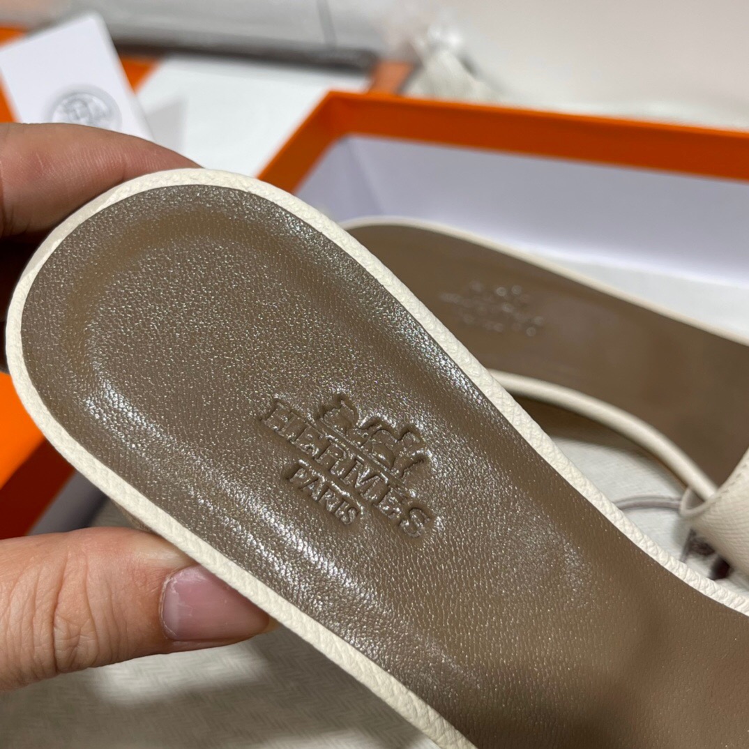 臺灣桃園市蘆竹區 愛馬仕拖鞋價格及圖片 Hermès Epsom Oasis 涼鞋 Oran sandal