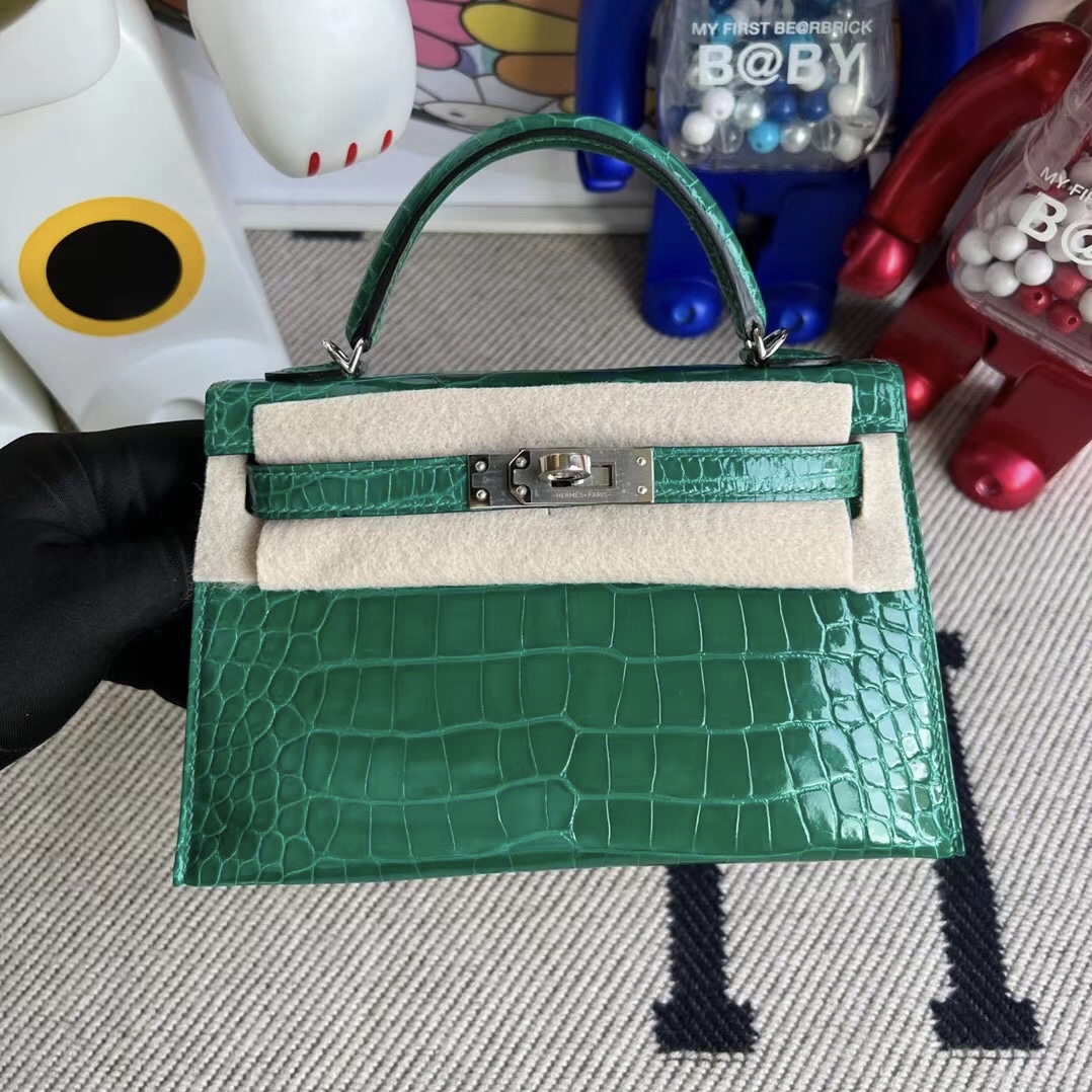 愛馬仕美國官網 Hermès Kelly Mini II 2代 6Q 翡翠綠 Very Emerald 亮面美洲鱷魚