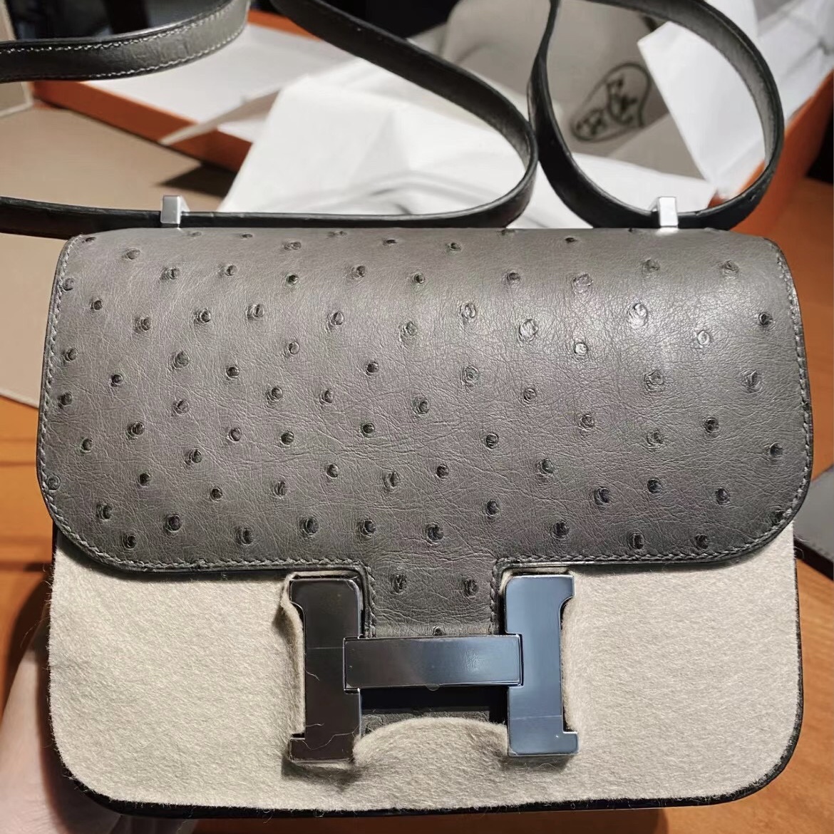 HERMES Ostrich Constance 18 Graphite 723757