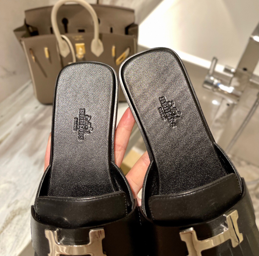 愛馬仕各國官方網站網址 Hermès 最新魚嘴 拖鞋 進口小牛皮制作