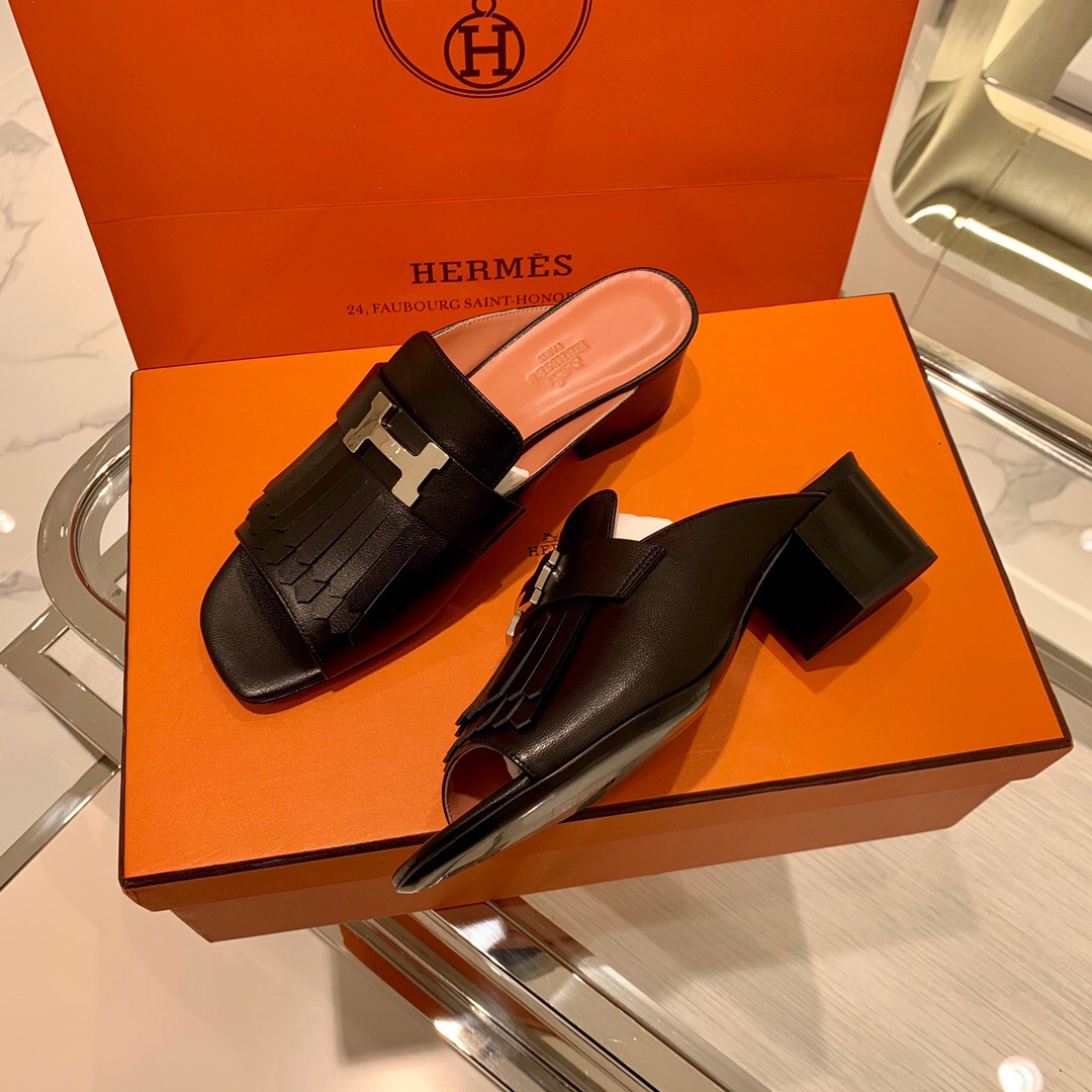 愛馬仕加拿大官網購買 Hermès 家 流蘇魚嘴鍍鈀H扣 拖鞋