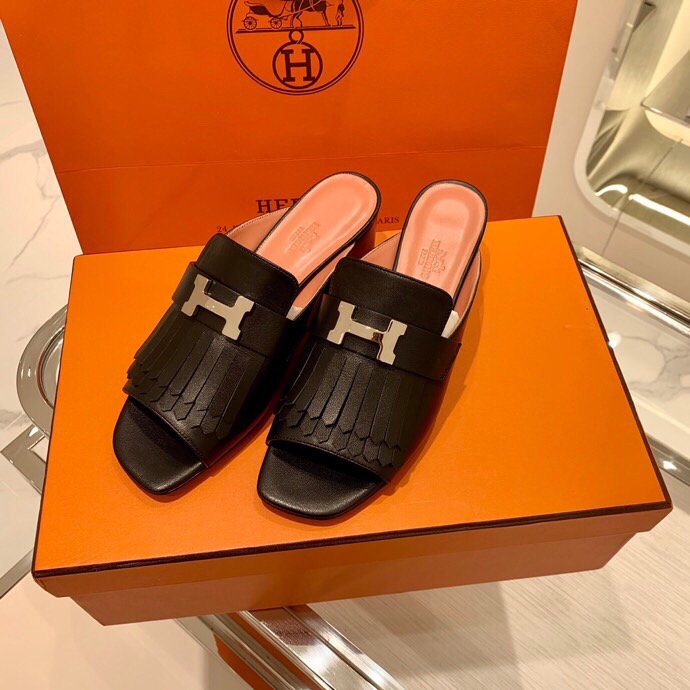 愛馬仕加拿大官網購買 Hermès 家 流蘇魚嘴鍍鈀H扣 拖鞋