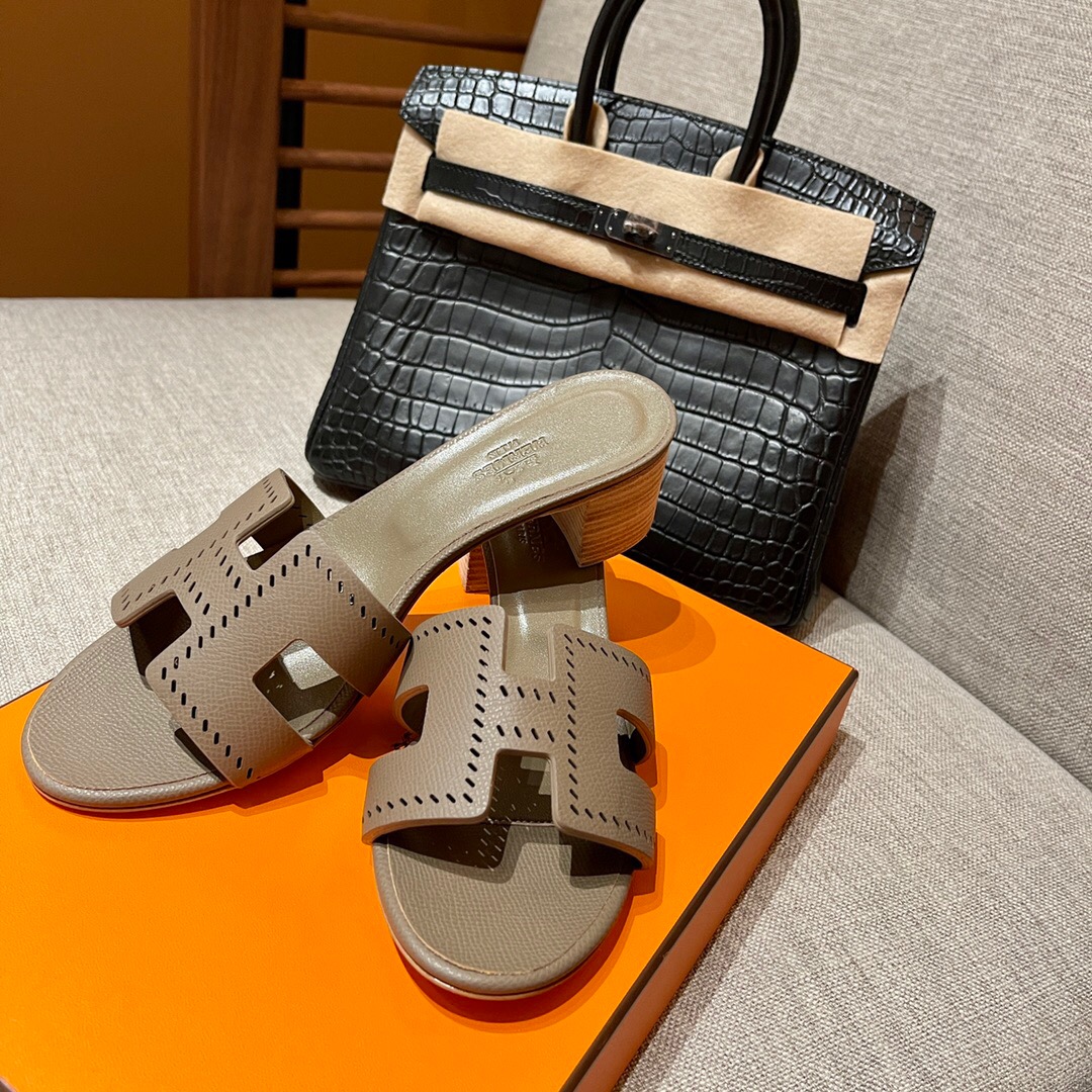 Hermès 18 大象灰 Etoupe Oran sandal Epsom 小牛皮高跟涼鞋