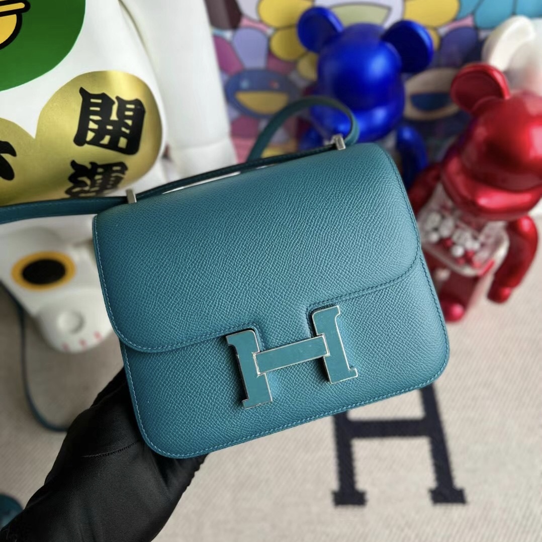 臺灣愛馬仕官網 Hermès Constance 18cm Epsom W0 Vert Bosphore 博斯普魯斯綠/琺瑯扣