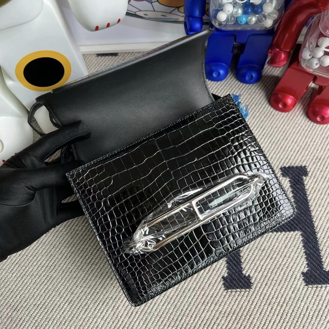 愛馬仕官方網女包 Hermès Roulis Mini 18cm 89 黑色 Noir 亮面倒v澳洲灣鱷