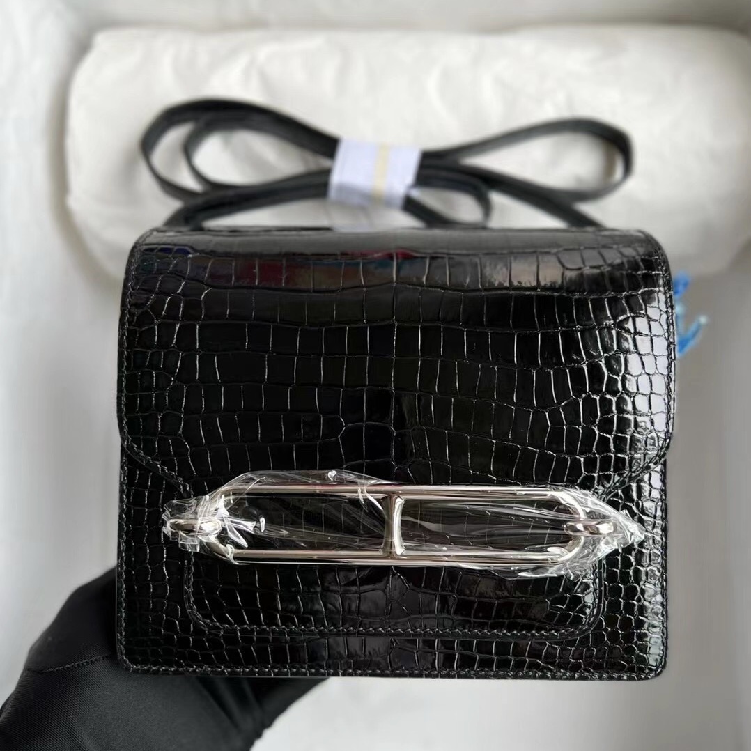 愛馬仕官方網女包 Hermès Roulis Mini 18cm 89 黑色 Noir 亮面倒v澳洲灣鱷