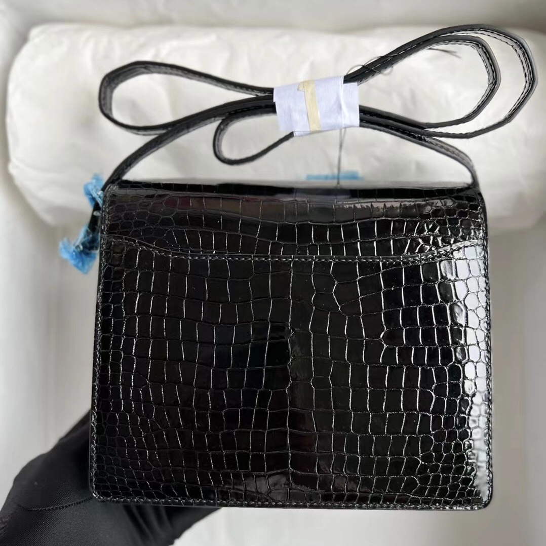 愛馬仕官方網女包 Hermès Roulis Mini 18cm 89 黑色 Noir 亮面倒v澳洲灣鱷