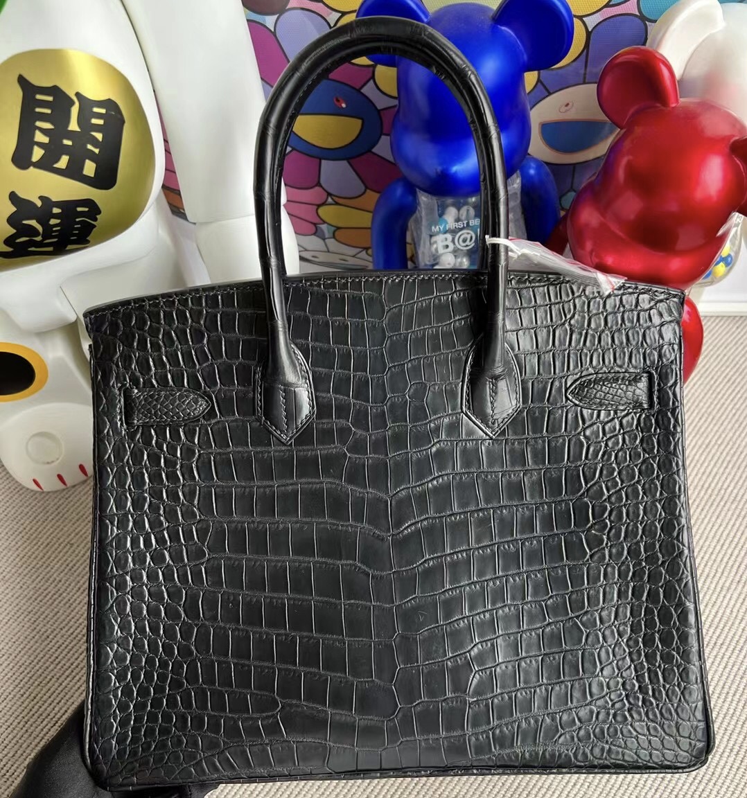 愛馬仕灣鱷是倒v嗎 Hermès Birkin 30 霧面倒V澳洲灣鱷 89 黑色 Noir 銀扣