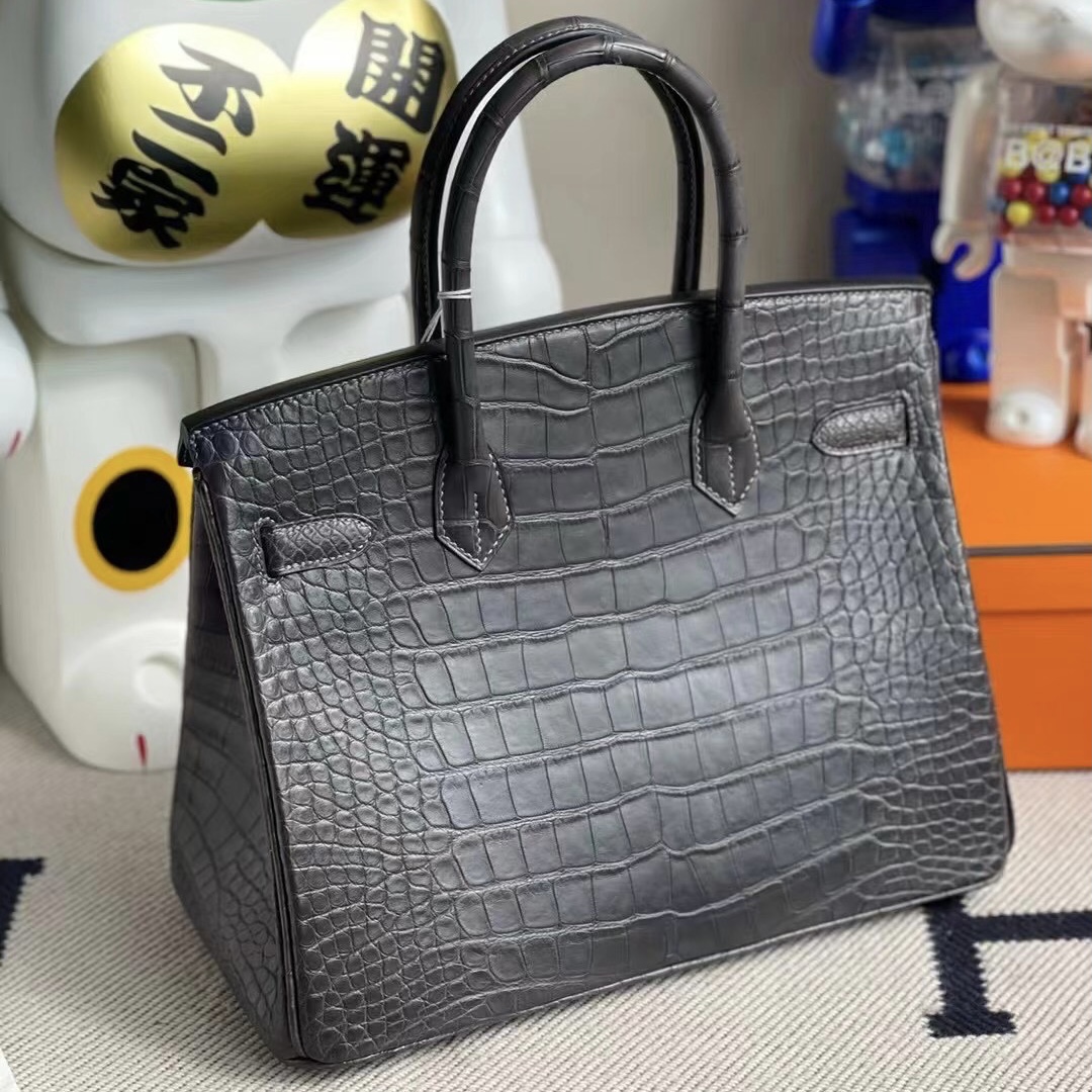 愛馬仕包包大概多少錢 Hermès Birkin 30 霧面美洲鱷魚 88 Graphite 石墨灰 金扣