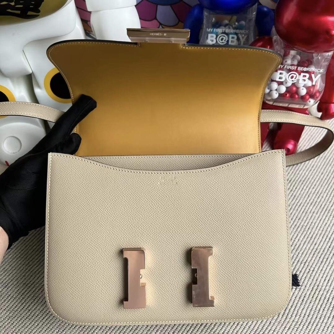 Hermès Constance 24cm Epsom S2 Trench 內拼 杏色 玫瑰金扣