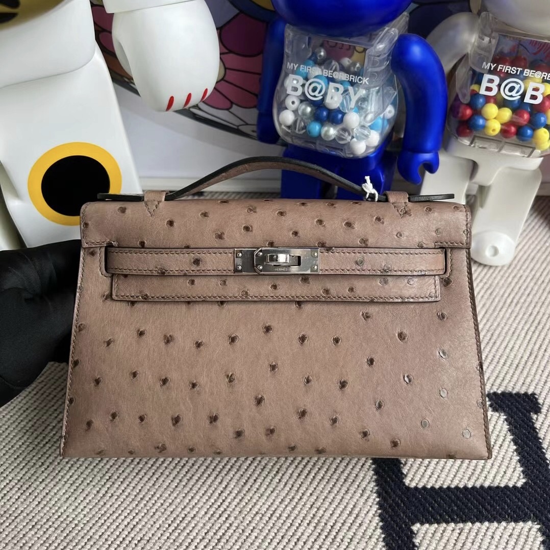 Hermès MiniKelly Pochette 22cm Ostrich CK19 Mousse 慕斯灰 銀扣