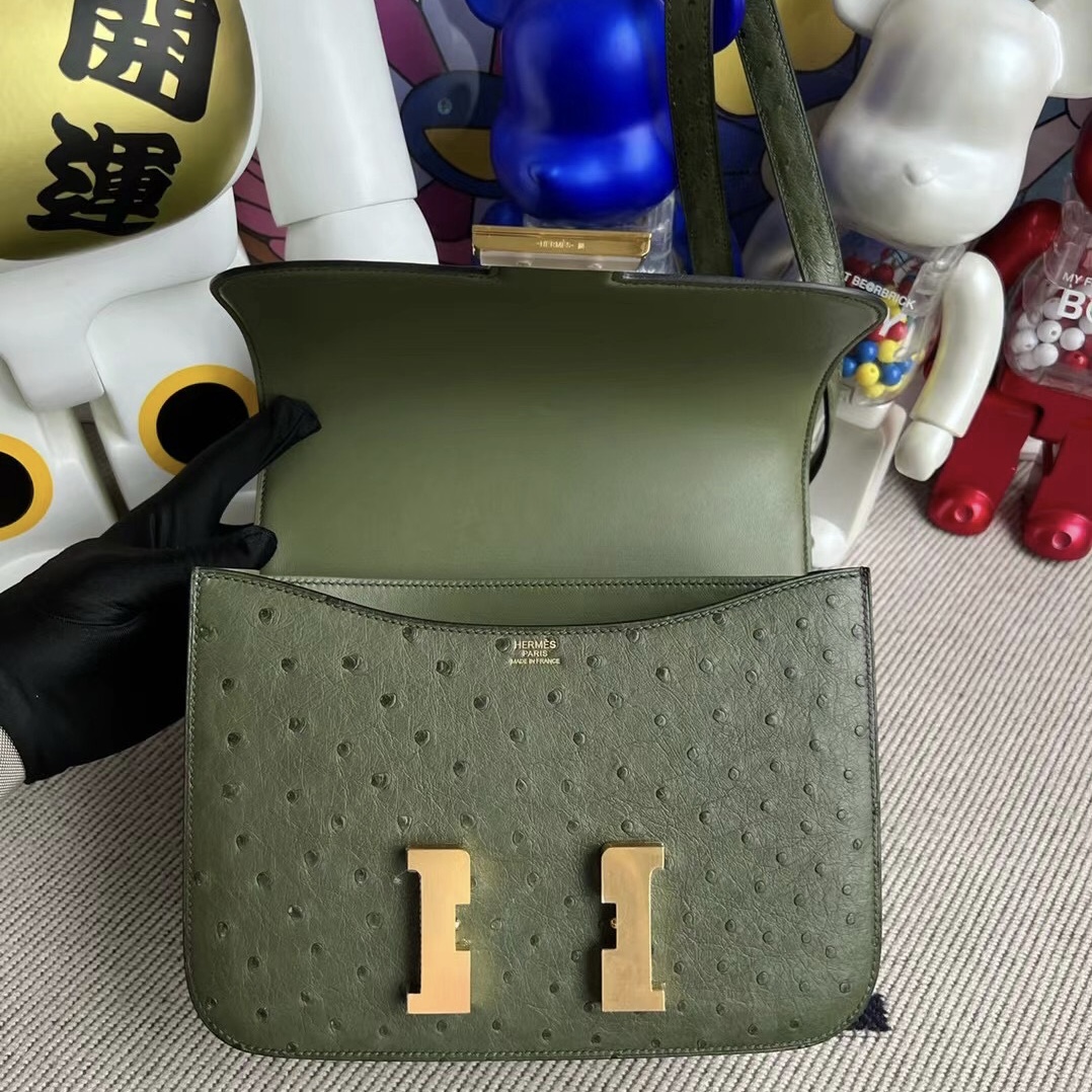 香港灣仔區跑馬地 Hermès Constance 24 Ostrich Vert Maquis 橄欖綠 Stamp U