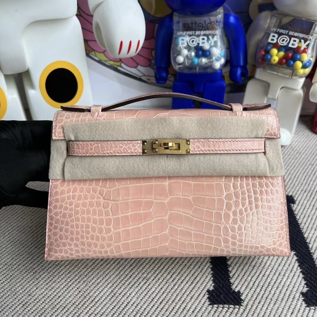 Hermès MiniKelly Pochette Polished Mississippiensis Alligator P1 Rose Eglantine