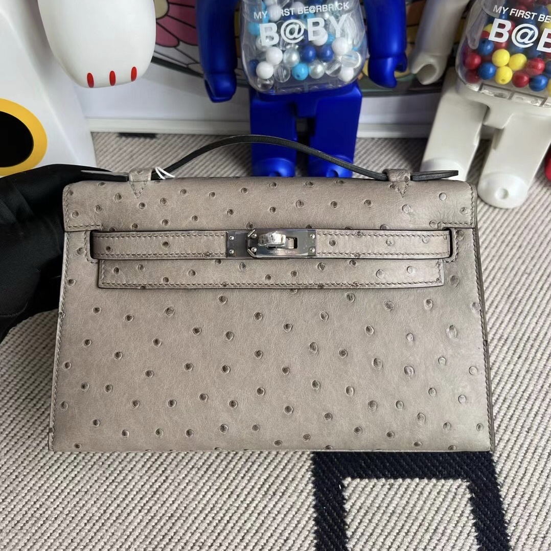 pochette gris asphalte