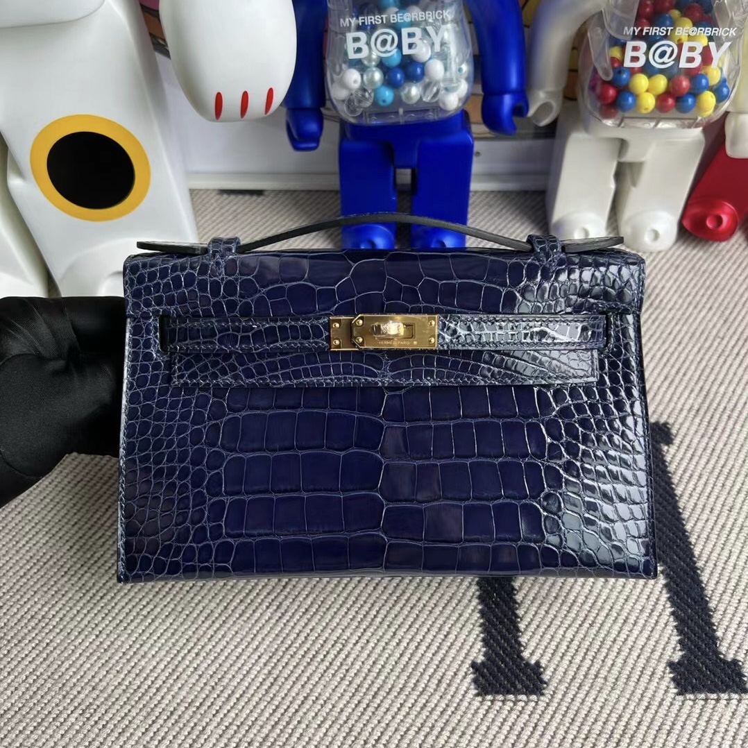 Singapore Hermès MiniKelly Pochette Polished Mississippiensis Alligator M3 Blue Encre