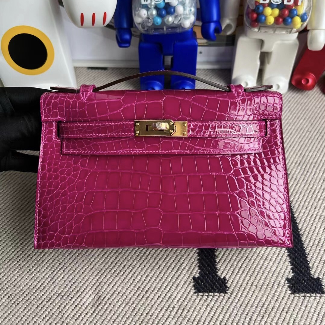 Singapore Hermès MiniKelly Pochette Mississippiensis Alligator J5 Rose Sheheraradez GHW