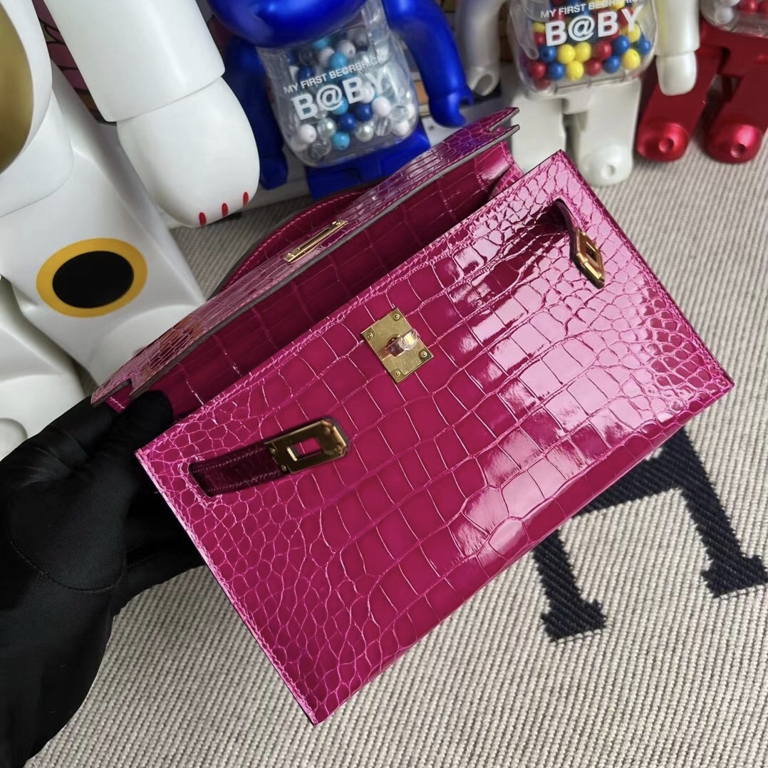 Singapore Hermès MiniKelly Pochette Mississippiensis Alligator J5 Rose Sheheraradez GHW