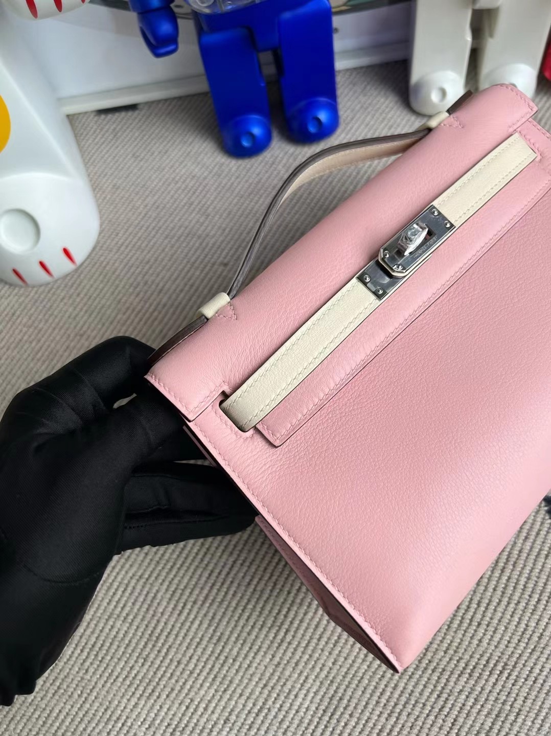 singapore Hermès Mini Kelly Pochette Swift 3Q Rose Saiura 10 Craie PHW