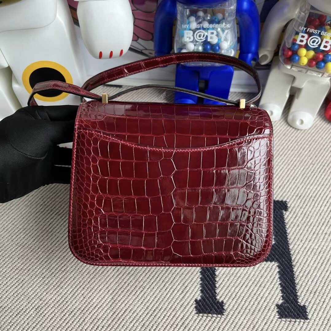 Hermès Constance 18cm F5 Bourgogne 勃艮第酒紅亮面美洲鱷魚金扣