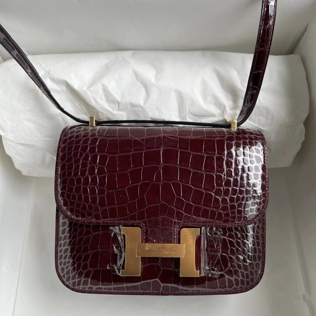 Hermès Constance 18 亮面美洲鱷魚 57 波爾多酒紅 Bordeaux 金扣