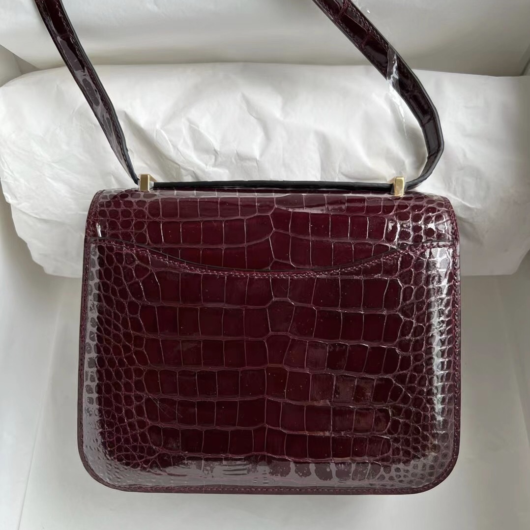 Hermès Constance 18 亮面美洲鱷魚 57 波爾多酒紅 Bordeaux 金扣