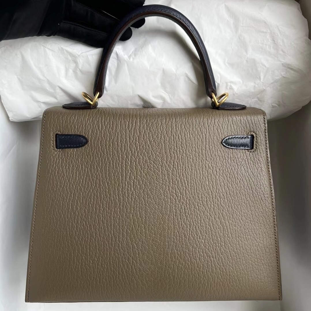 愛馬仕加拿大官網購買 Hermès Kelly 25 Chevre 18 Etoupe/2Z Blue nuit 拉絲金扣