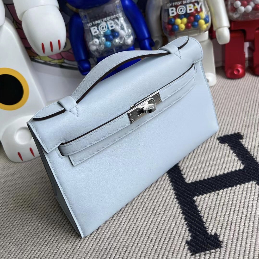 新加坡愛馬仕官網 Hermès Mini Kelly Pochette Swift T0 Blue Brume 霧藍色銀扣