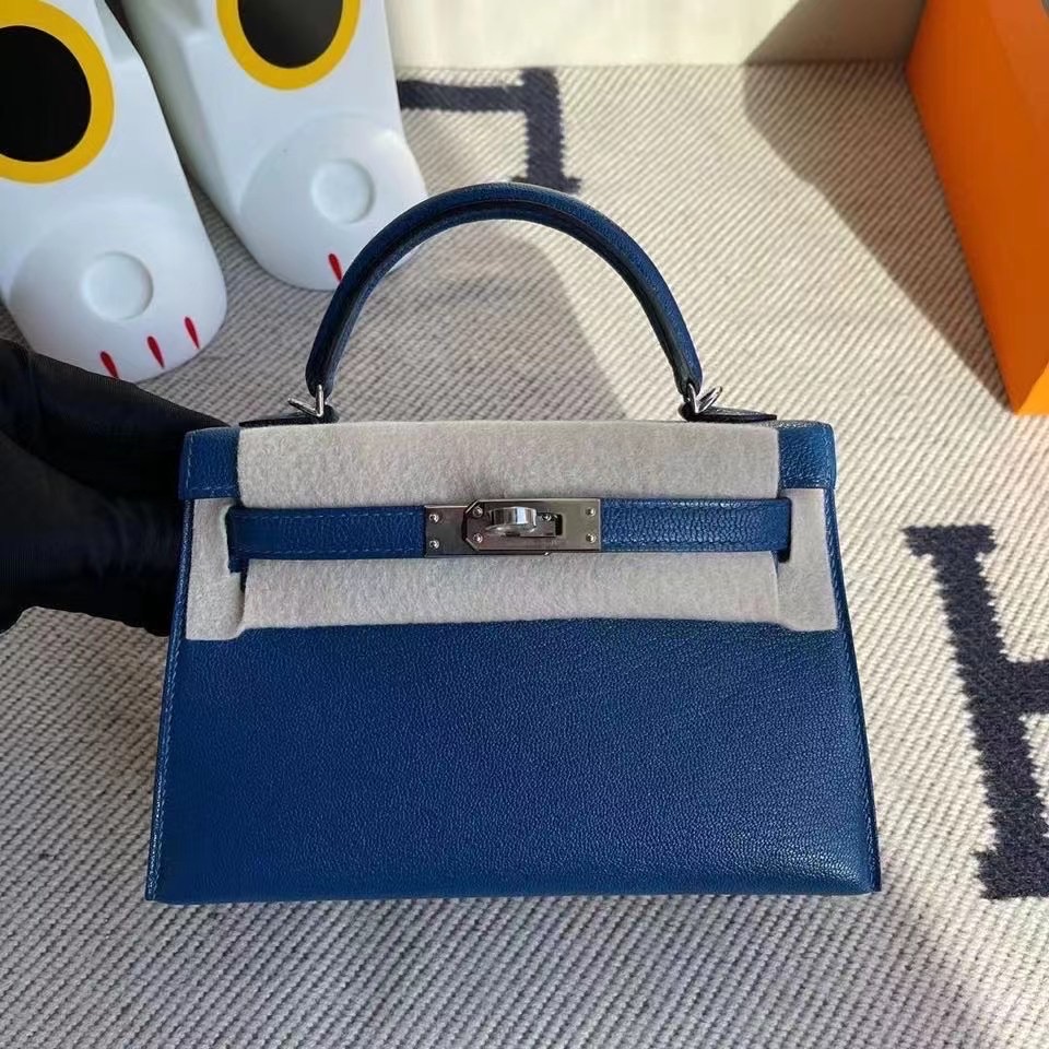 愛馬仕包包官網 Hermès kelly Mini II Chevre Deep Blue 深邃藍內拼 Rose Poupre 玫瑰紫