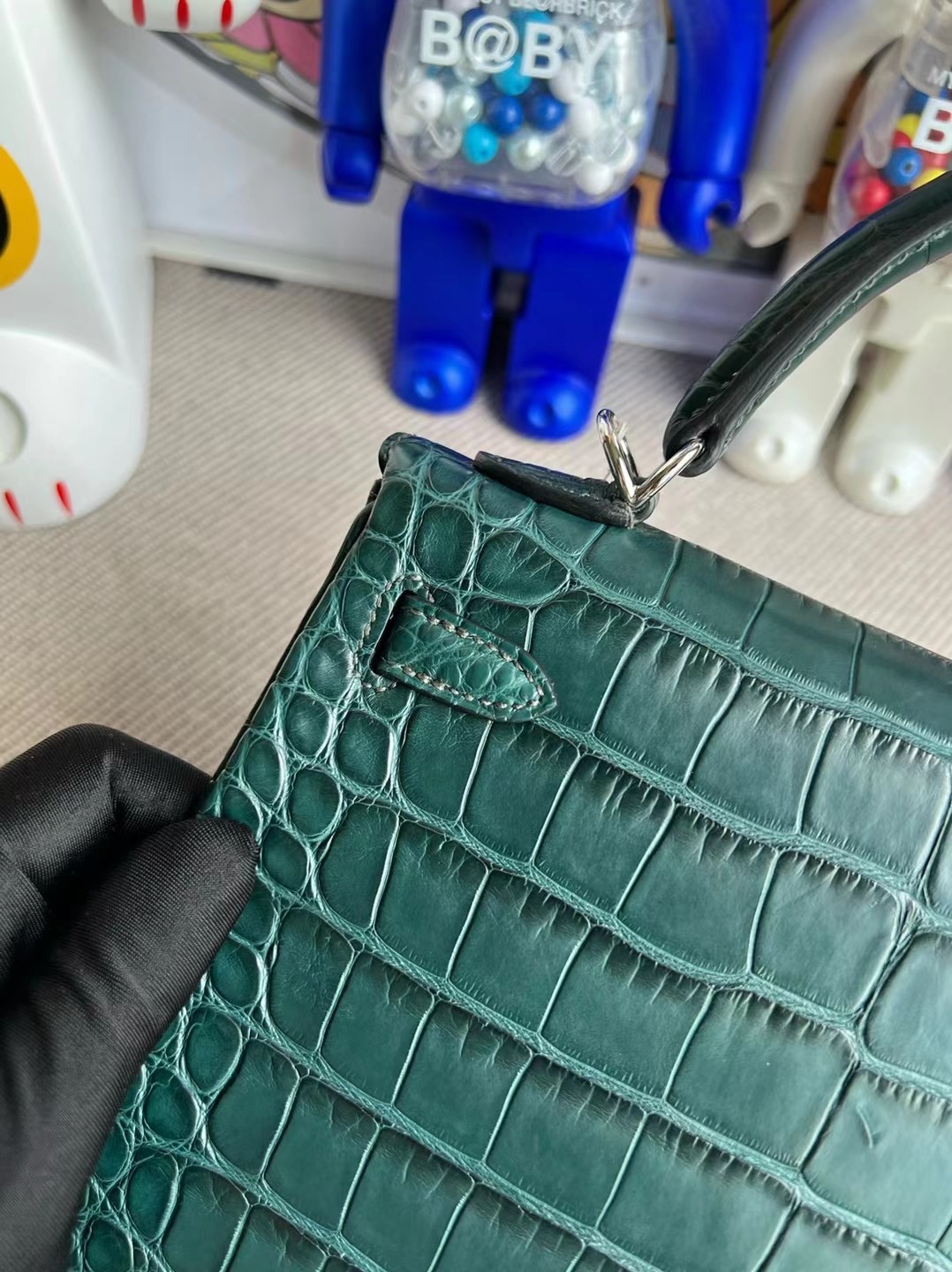 新加坡愛馬仕 Hermes Kelly 25cm 6O Vert Cypress 鬆柏綠 霧面美洲鱷魚銀扣