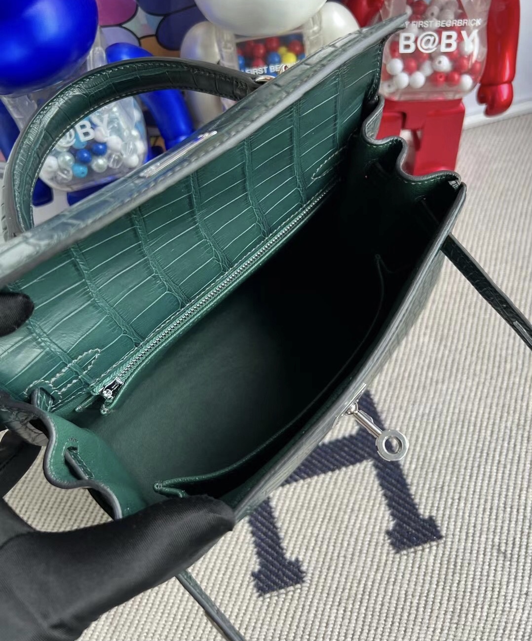 新加坡愛馬仕 Hermes Kelly 25cm 6O Vert Cypress 鬆柏綠 霧面美洲鱷魚銀扣