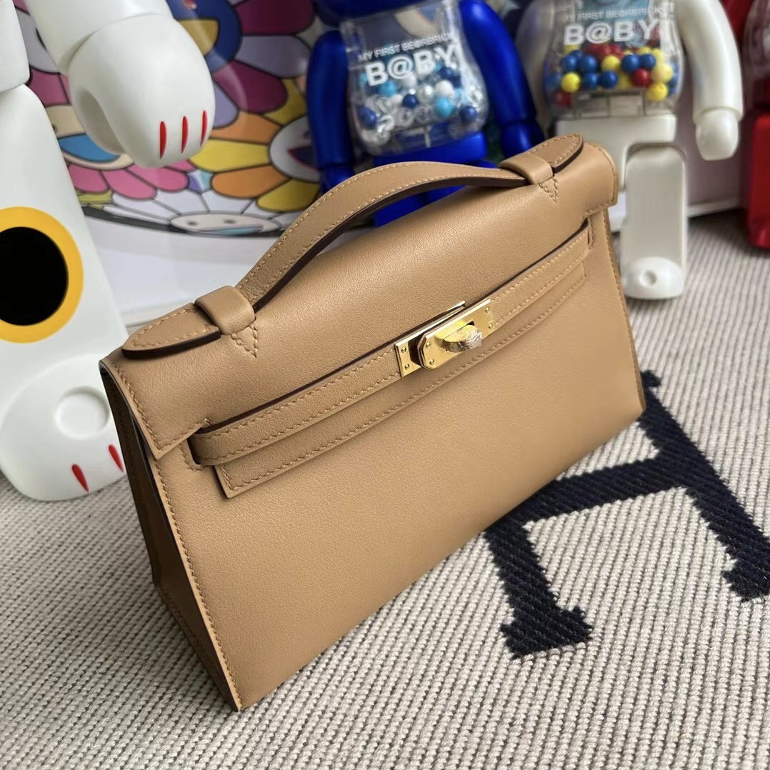 愛馬仕女包價格 Hermes Mini kelly Pochette Swift 0M Chai 金扣