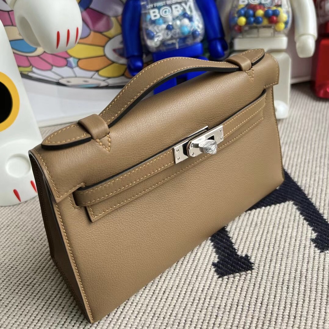 Hermes Mini kelly Pochette Swift D0 beige de weimer 威犬馬米色 銀扣