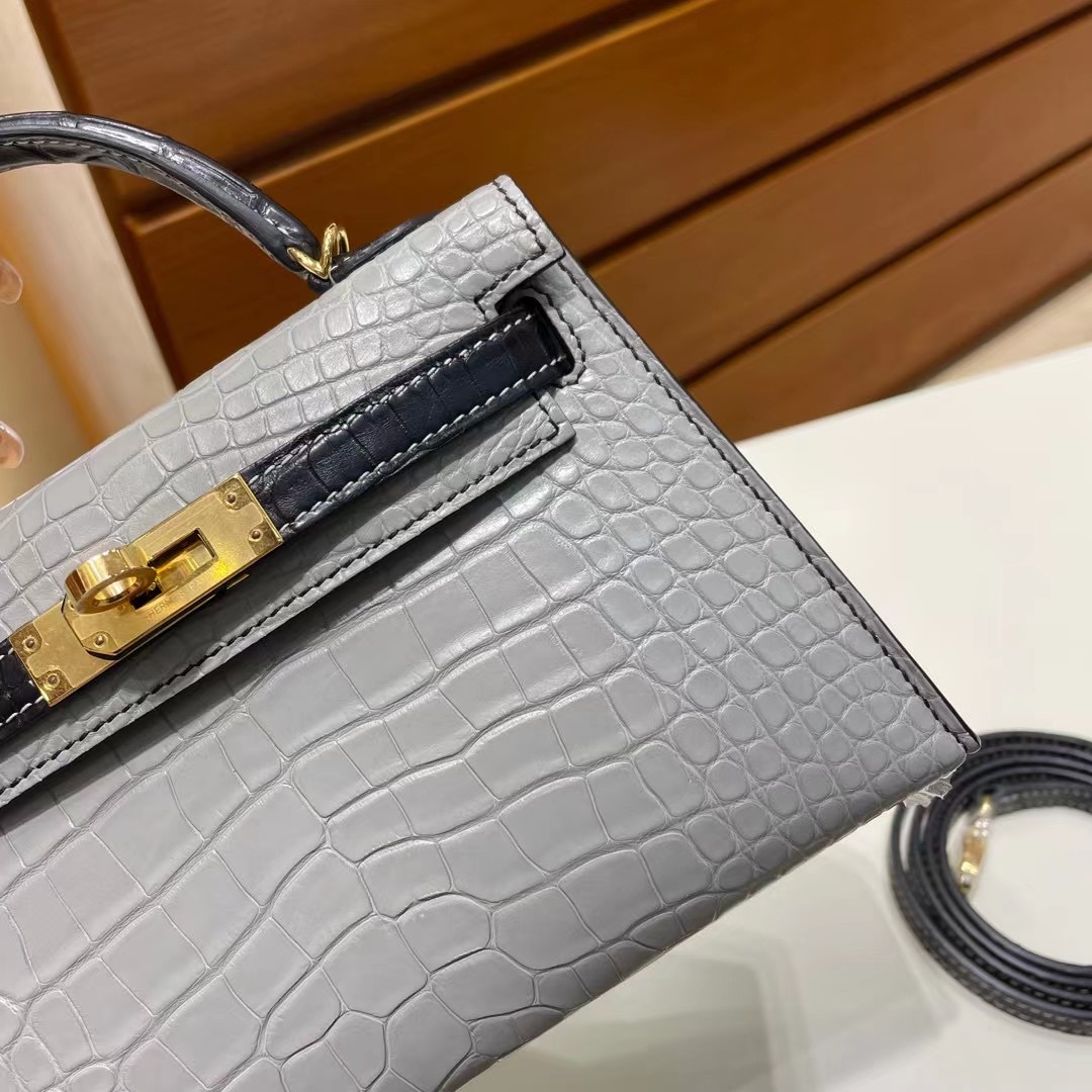 Saudi Arabia Hermes Kelly Mini II 2代 HSS 霧面美洲鱷魚 80 Gris Perle/89 Noir 金扣