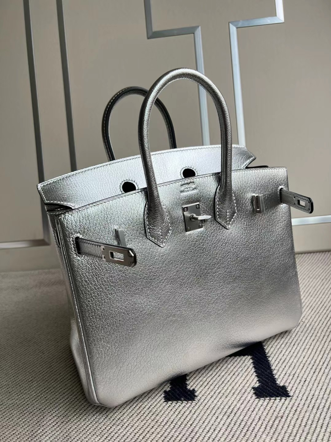 新加坡愛馬仕包包網站 Hermes Birkin 25 Chevre 山羊皮 銀色內拼 黑色銀扣