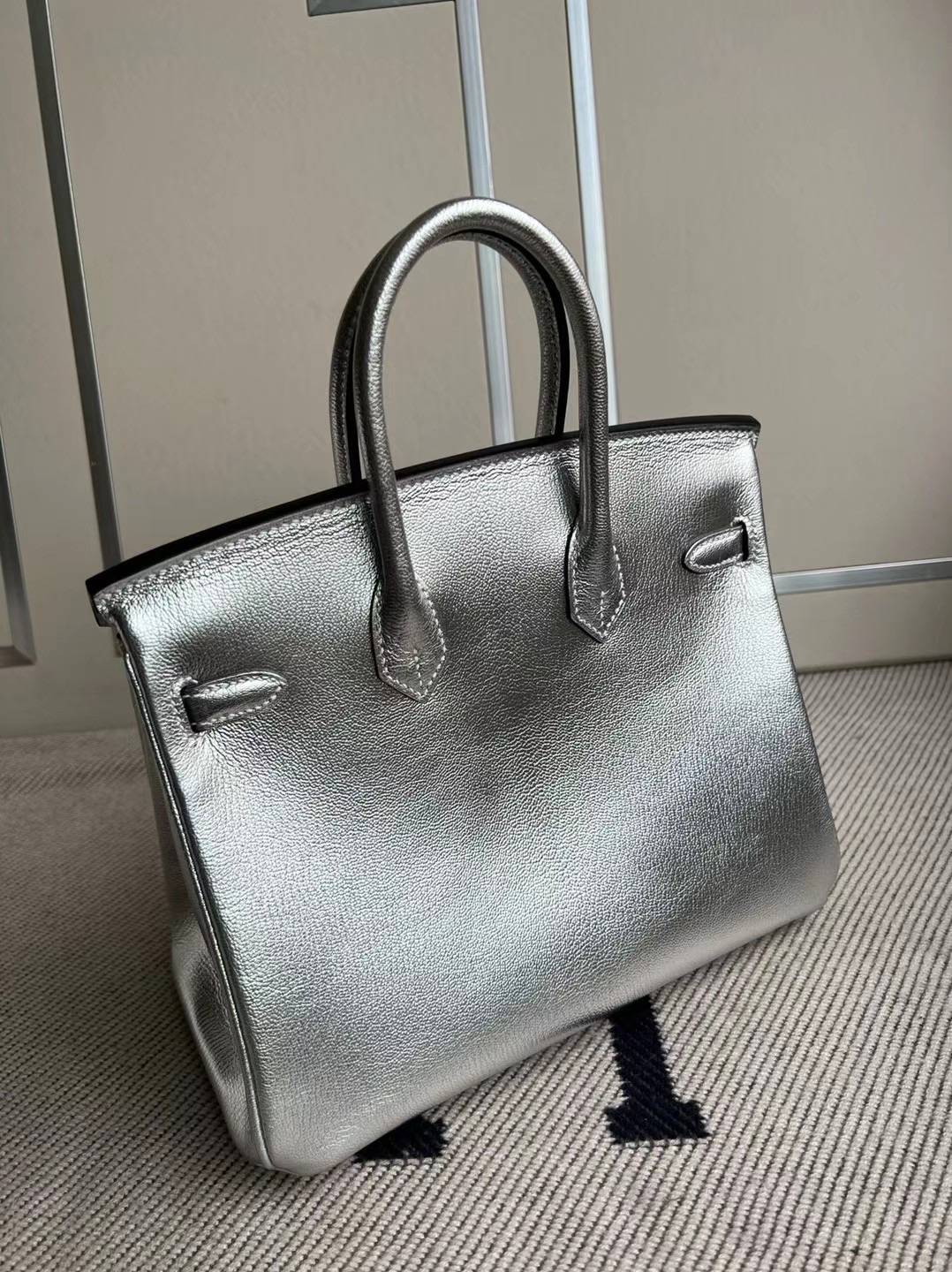 新加坡愛馬仕包包網站 Hermes Birkin 25 Chevre 山羊皮 銀色內拼 黑色銀扣