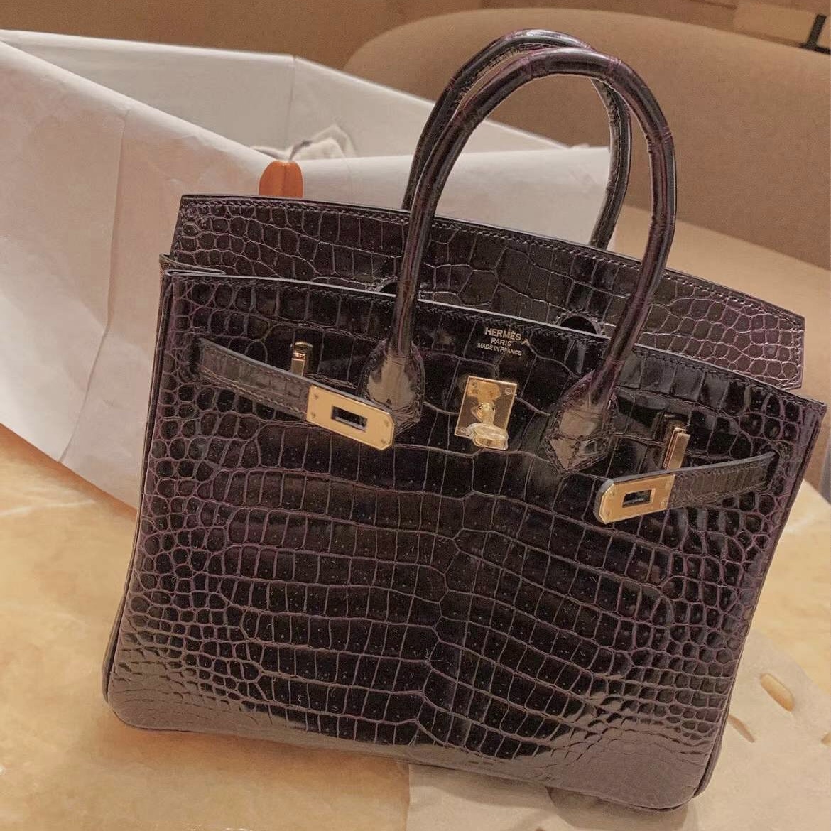 新加坡愛馬仕店地址 Singapore Hermes Birkin25 亮面倒V鱷魚59葡萄紫Raisin金扣