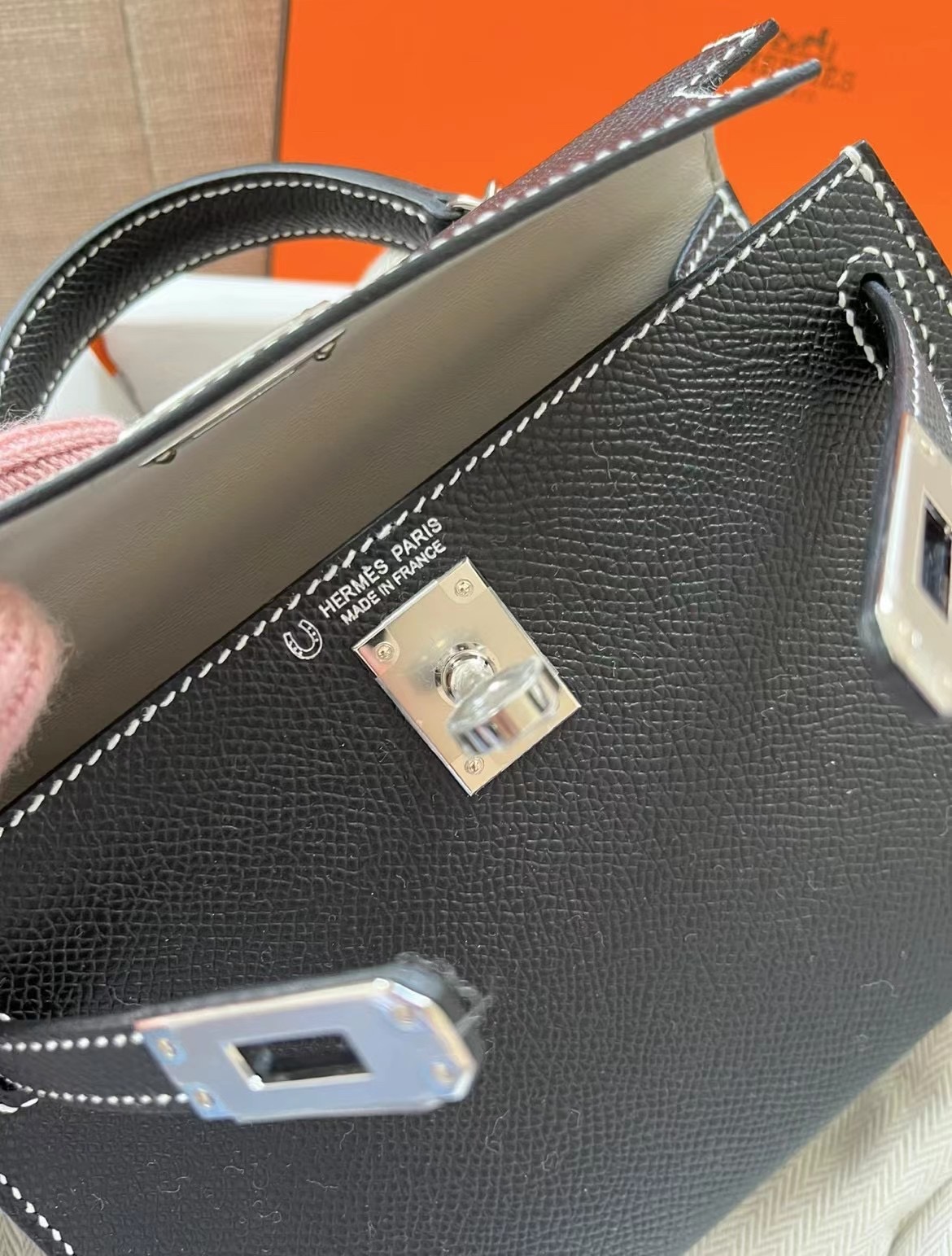 Hermes HSS Kelly Mini II 2代 Epsom 黑色 內拼Gris Perle 珍珠灰銀扣馬蹄印