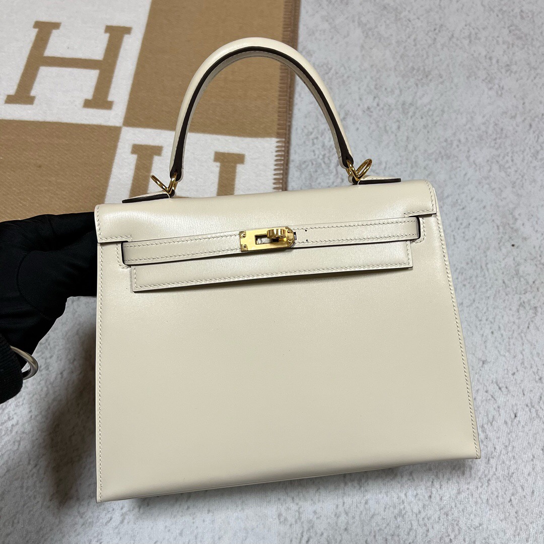 愛馬仕官網中國官方網站 Hermès Kelly 25 Box Calf i2 Nata 奶油白金扣