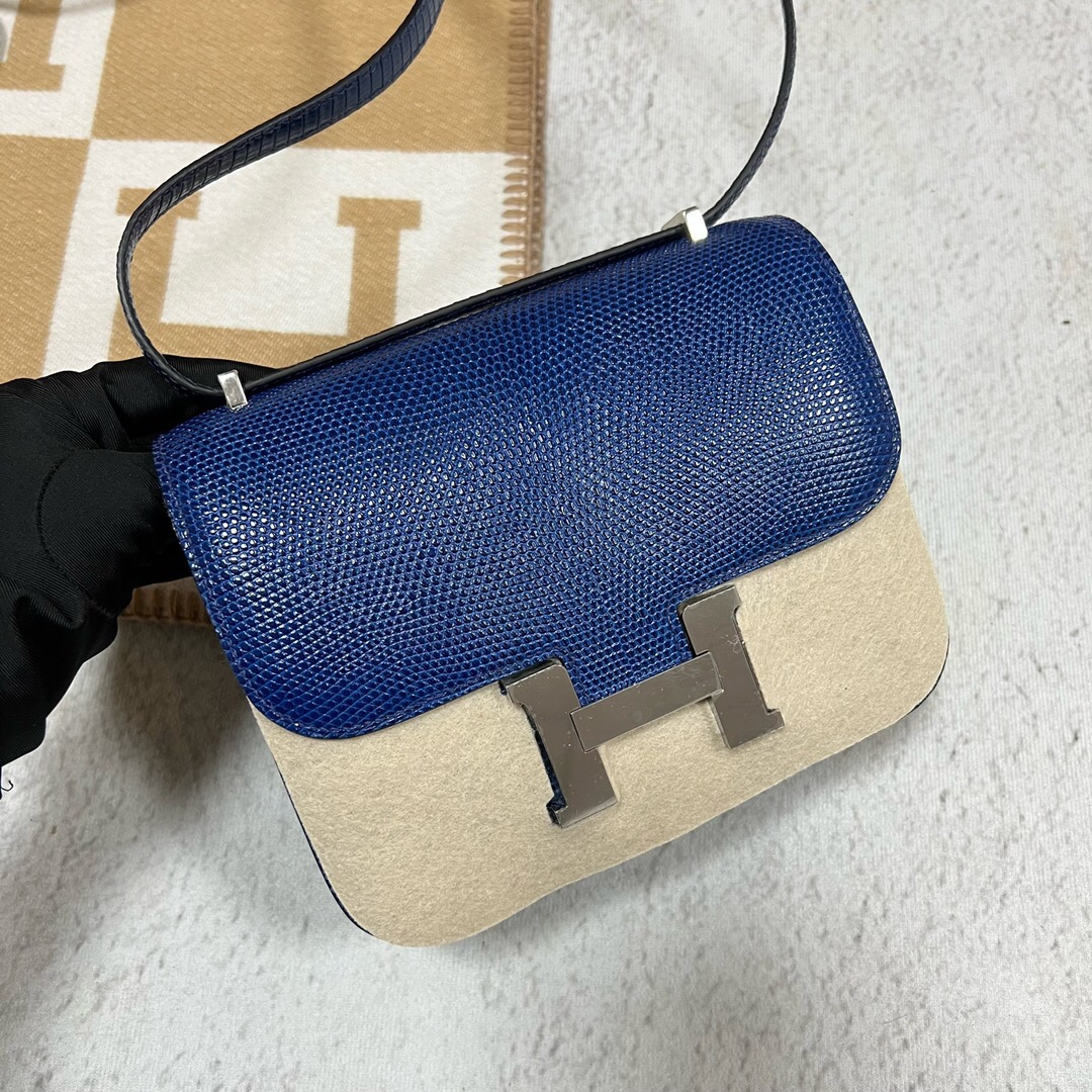 新加坡愛馬仕包包價格及圖片 Hermès Constance 18cm Lizard 7T Blue electric 電光藍