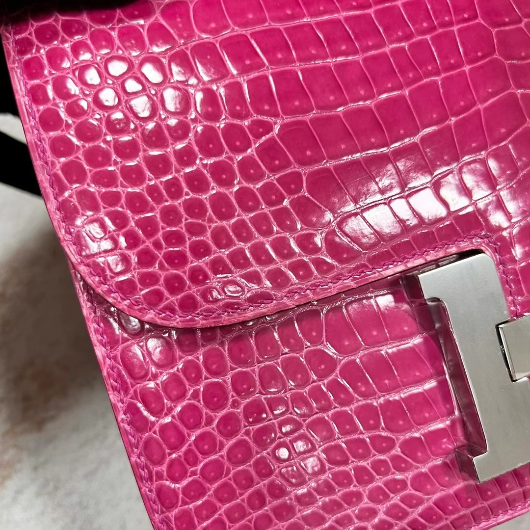 加拿大愛馬仕官網 Canada Hermes Constance 24 Porosus Crocodile Fuschia Pink