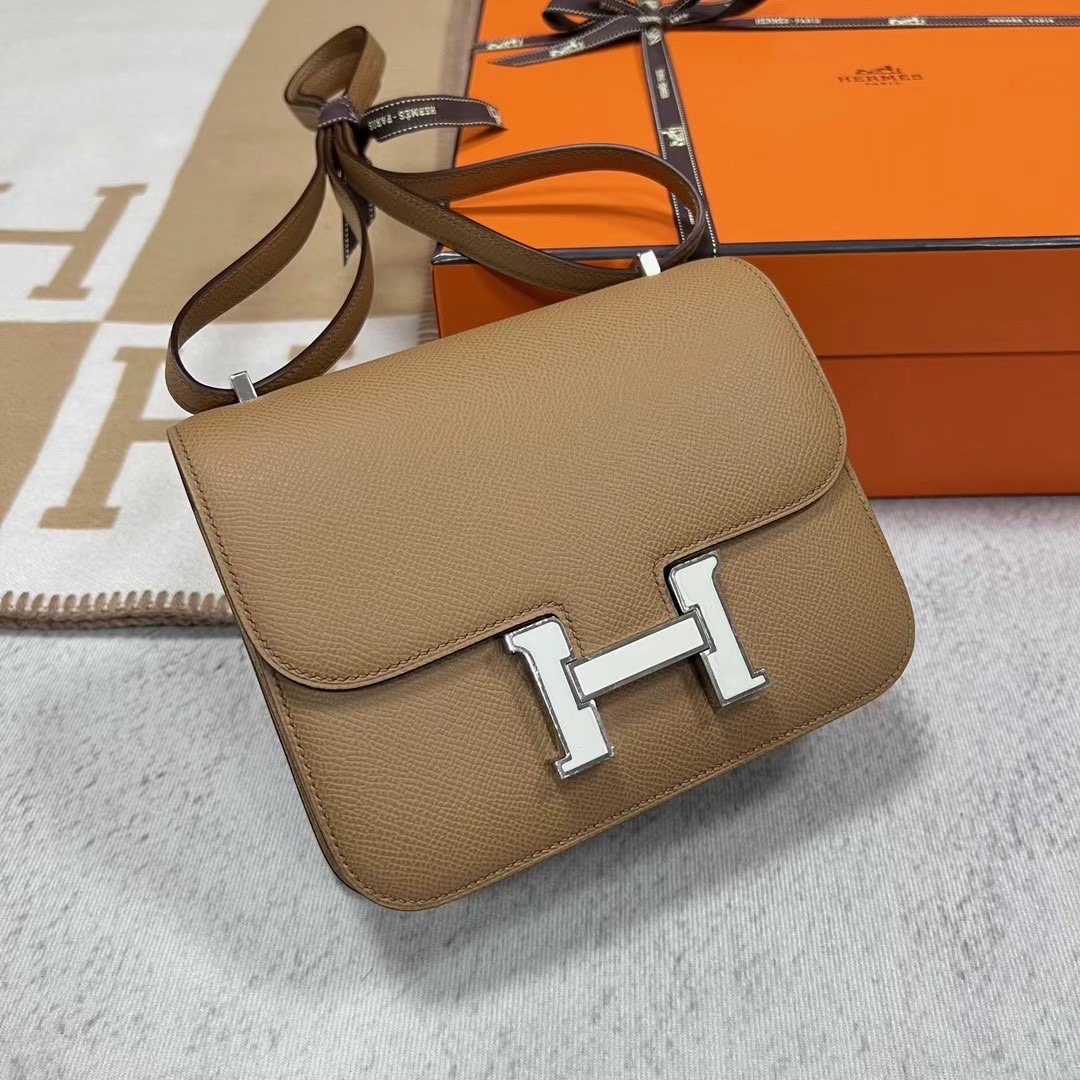 hermes chai constance