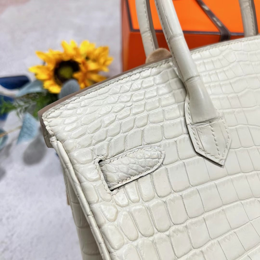 愛馬仕鉑金包多少錢2023刻印 B刻 Hermes Birkin 30 霧面尼羅鱷魚 8L Beton 銀扣