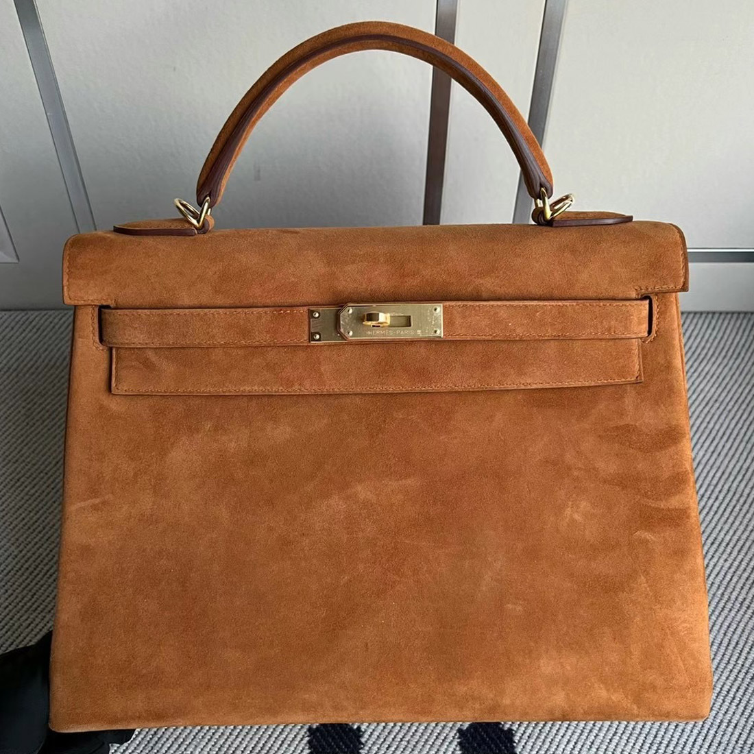 Hermes Kelly 32cm Suede Doblis Suede 麂皮 內縫 37 Gold 金棕色 金扣