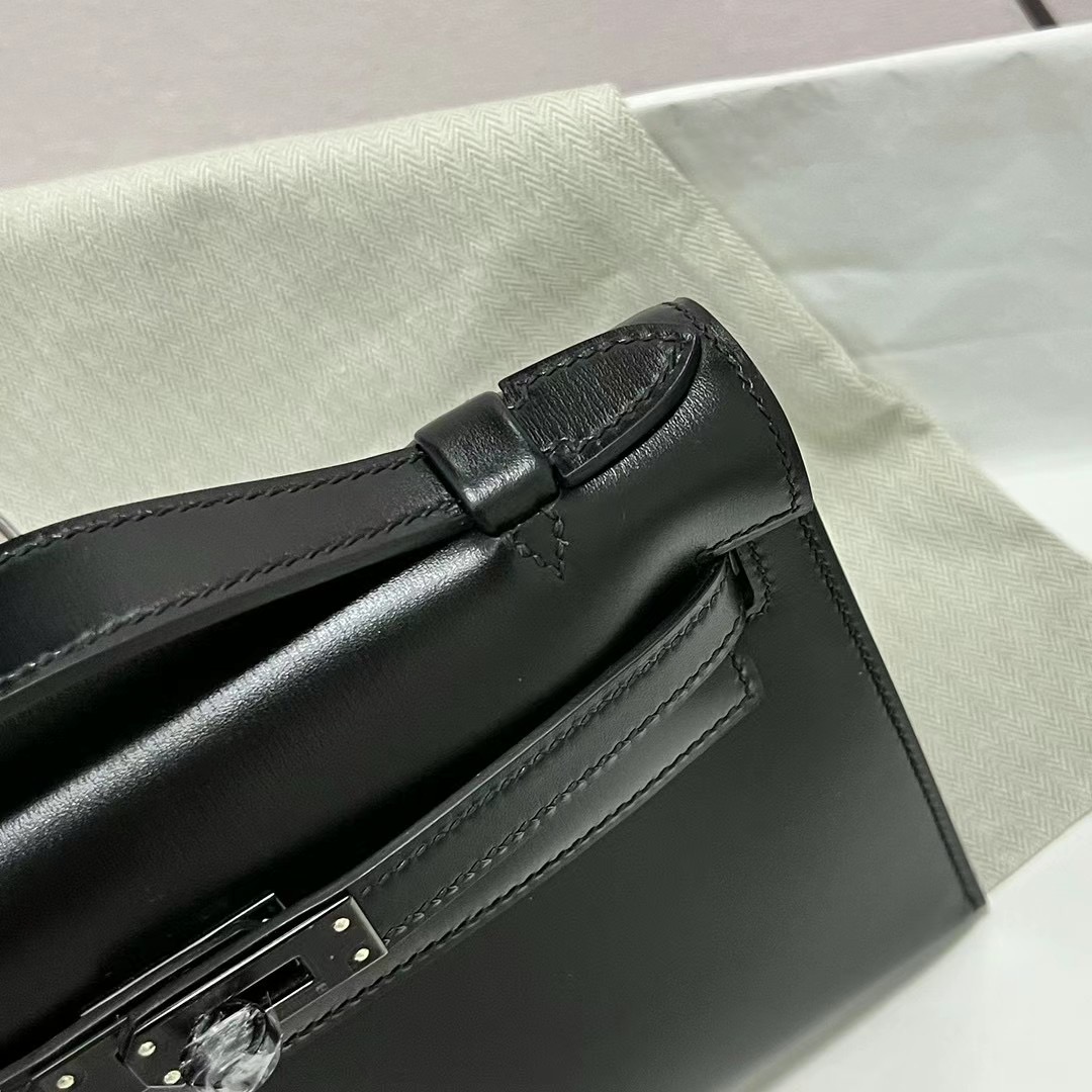 新加坡愛馬仕迷你凱莉一代多少錢 Hermes Mini Kelly Pochette BOX 黑色黑扣