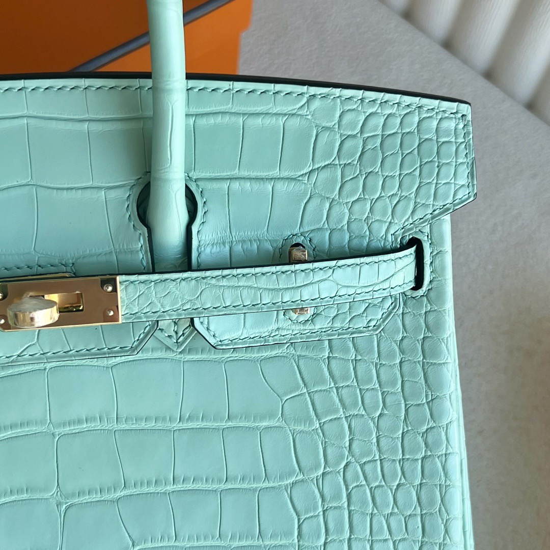 愛馬仕包包香港專賣店 Hermès Birkin 25霧面美洲鱷魚皮 6U Vert D’Eau水綠色新薄荷綠 金色五金
